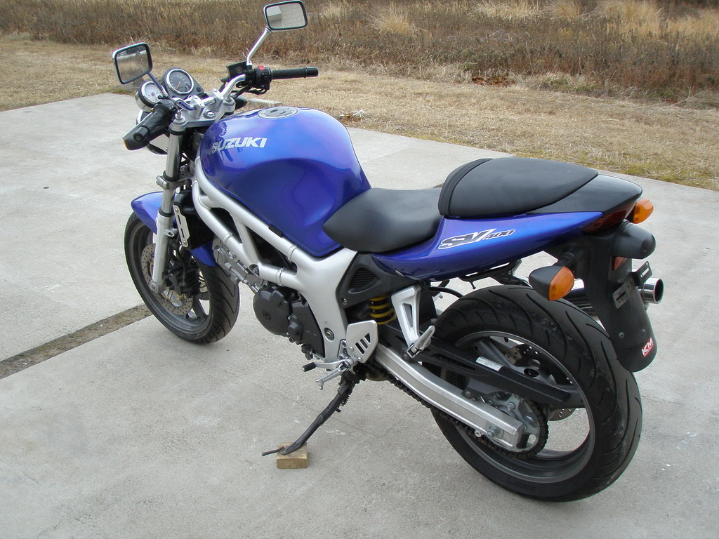 Купить мотоцикл Suzuki SV400 2003 фото 9